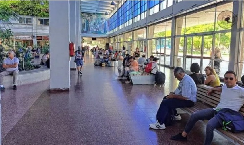 Se afianza el mecanismo de viajar y pagar con tarjetas de crédito, viajar al fiado