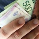 El Gobierno fijó aumentos escalonados para el salario mínimo