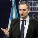 Vacaciones VIP y dólares en efectivo: el estilo de vida de Adorni que complica su causa por enriquecimiento