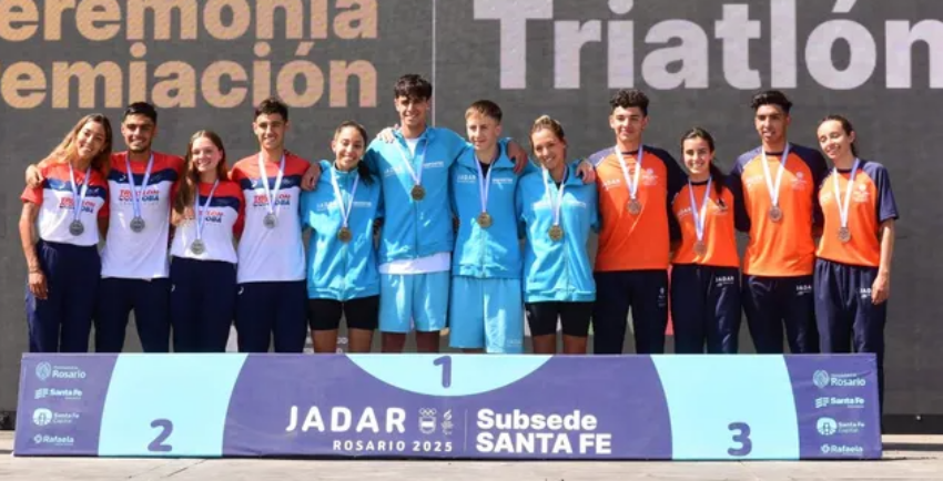 El paratriatlón y triatlón con relevos cerraron los Jadar en Santa Fe