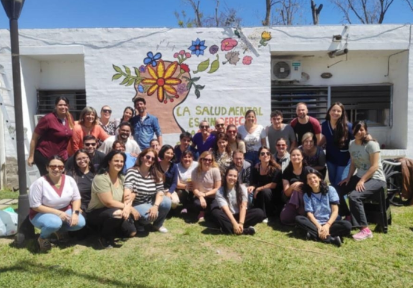 Salud mental: pintaron un mural en el Samco de Santo Tomé