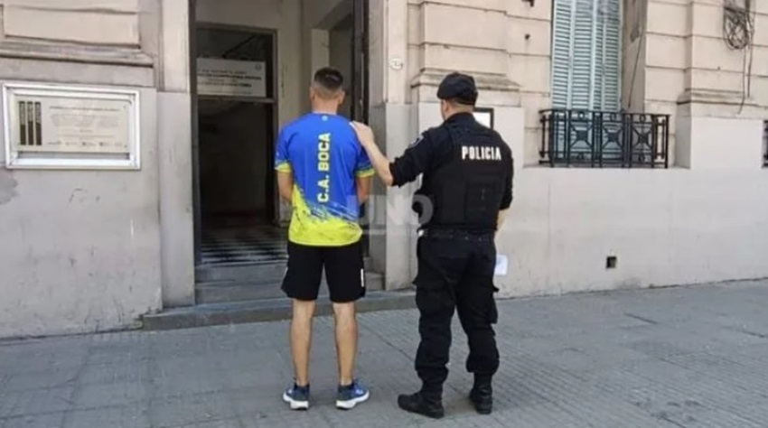 Lo denunciaron por amenazar a una mujer y terminó preso con una pistola 9 mm