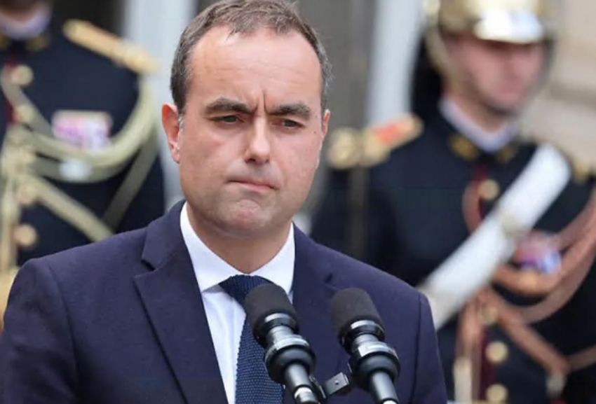 Renunció el primer ministro de Francia, el quinto en menos de dos años