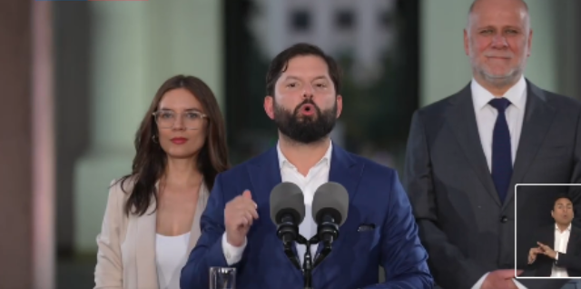 La oficialista Jara y el ultraderechista Kast van a segunda vuelta en Chile