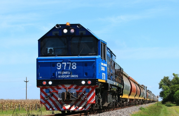 Desconocidos pusieron un riel en las vías para que descarrile el tren
