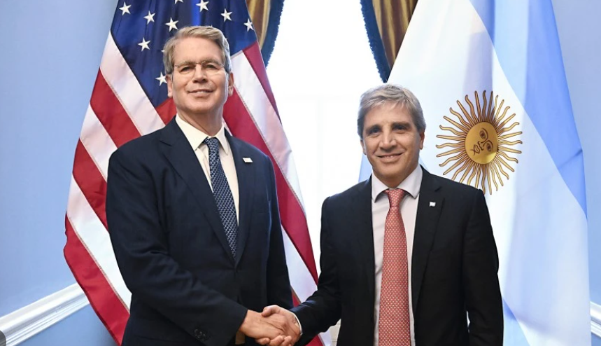 Argentina tiene que pagar USD 57.000 millones de deuda en el próximo año y medio