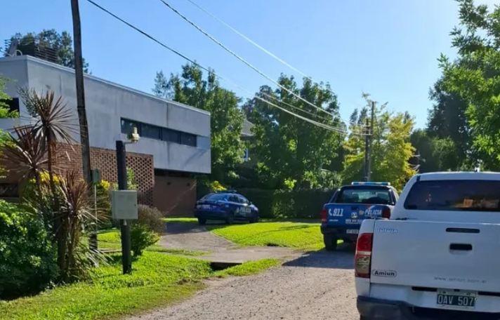 Juego clandestino en Santo Tomé: allanamiento en el Club de Campo El Paso, dos trasladados y secuestro de dinero y bienes