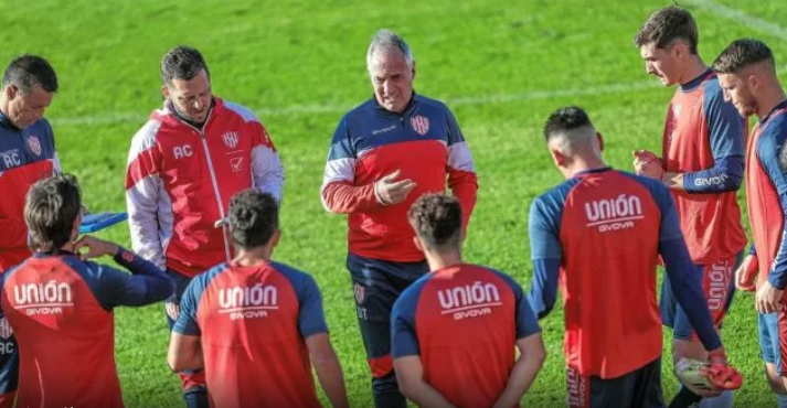 El plantel rojiblanco arranca la pretemporada en Casa Unión