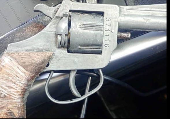 Un herido en la cabeza y armas secuestradas en el Barrio La Ranita