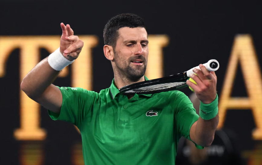 Novak Djokovic le ganó a Jannik Sinner y es el otro finalista del Abierto de Australia