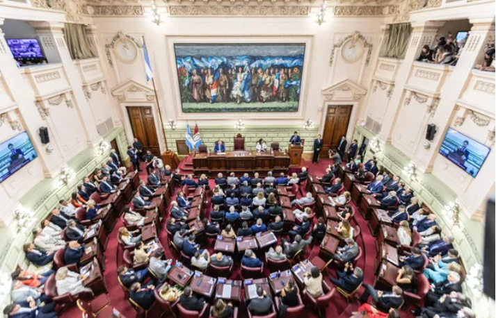 Pullaro anunció el fin del aporte solidario y cambios en la actualización de jubilaciones