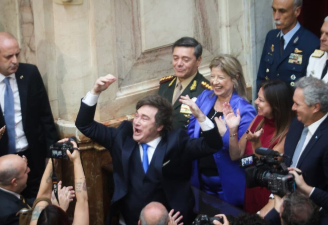 El Gobierno promulgó la Ley de flexibilización laboral y comienza a regir desde este viernes