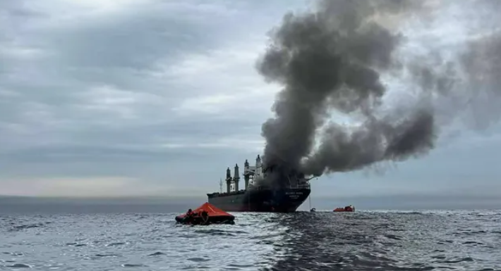 Un buque carguero atacado en el Estrecho de Ormuz había pasado por el puerto de Santa Fe