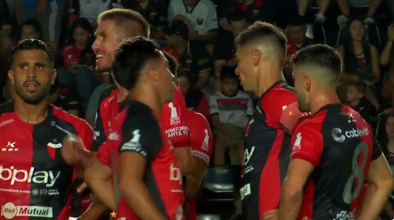 Colón le sacó el invicto a Acassuso y se prende en la pelea por la punta