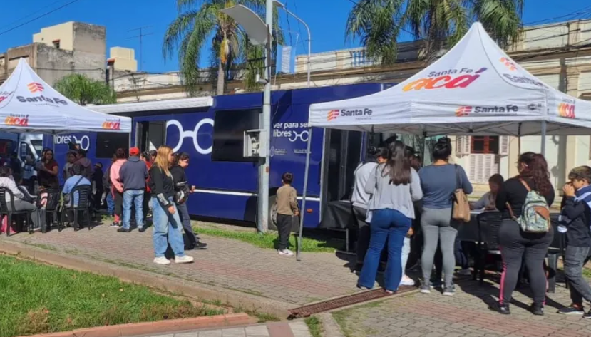 San Justo entrega 450 anteojos a niños a través del programa “Santa Fe Acá”