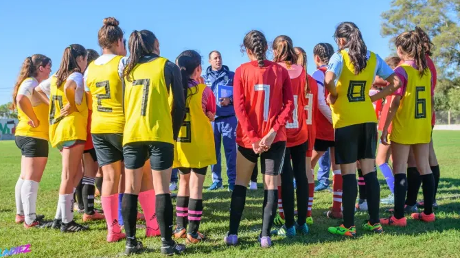 «Nos agredía y manipulaba»: hablaron las futbolistas que denunciaron a Diego Guacci
