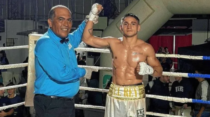 El Rey Balbuena tuvo un buen debut como rentado en el Centro Gallego