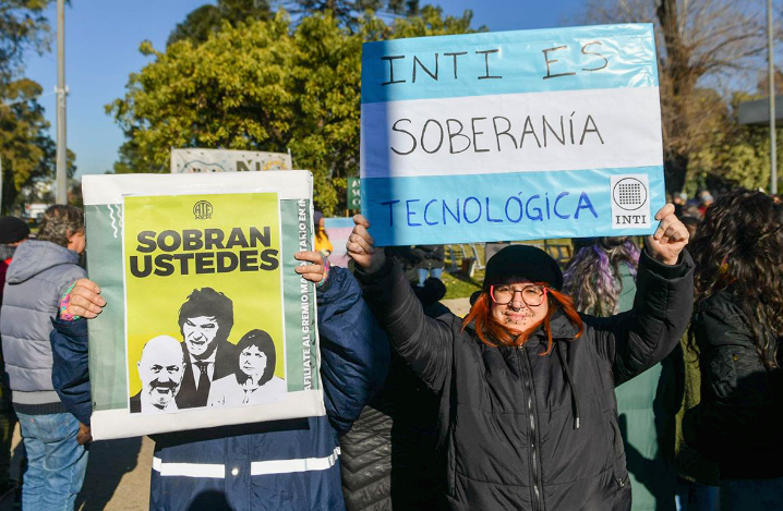 Las autoridades del INTI anunciaron más de 700 despidos por orden de Sturzenegger