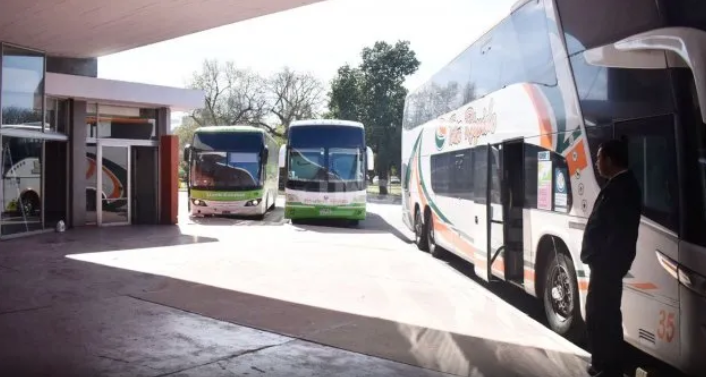 Transporte interurbano: insisten que el aumento del boleto es “insuficiente” y expone la crisis del sector en Santa Fe