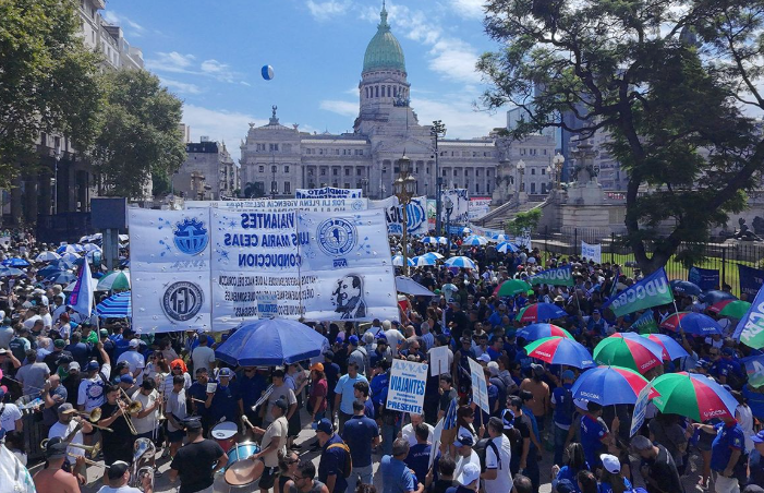 Un fallo judicial consideró que los trabajadores no son personas vulnerables y ratificó la vigencia de la reforma laboral