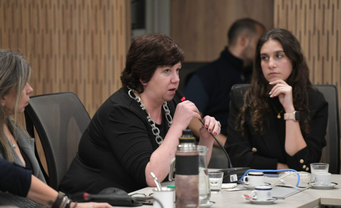 Periodistas y medios denunciaron en el Congreso una “escalada de agresiones” por parte del gobierno de Milei