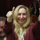 Karina, jefa de gabinete blue: la hermana de Milei se pone al frente del gobierno en medio del Adorni-gate