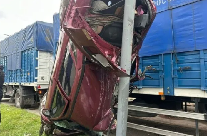 “El auto voló”: el dramático testimonio del camionero tras un impresionante choque en el norte de la ciudad