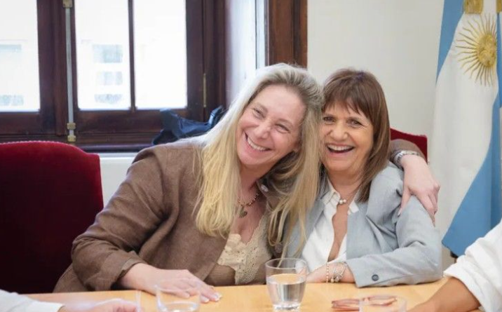 La apurada de Bullrich a Adorni fastidia a Karina y obliga a Milei a mediar entre ellas