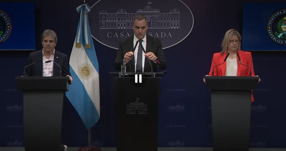 Conferencia de prensa de Manuel Adorni: no respondió preguntas