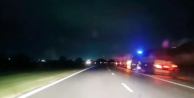 Inseguridad en la autopista Santa Fe-Rosario: atacaron a piedrazos el vehículo del cantante Juanjo Piedrabuena