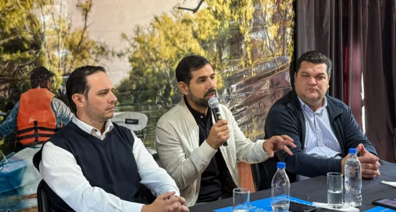 Presentaron la 14ª edición del Canotaje Jaaukanigás en Las Toscas