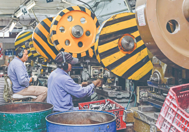 La industria metalúrgica cayó de forma masiva en abril