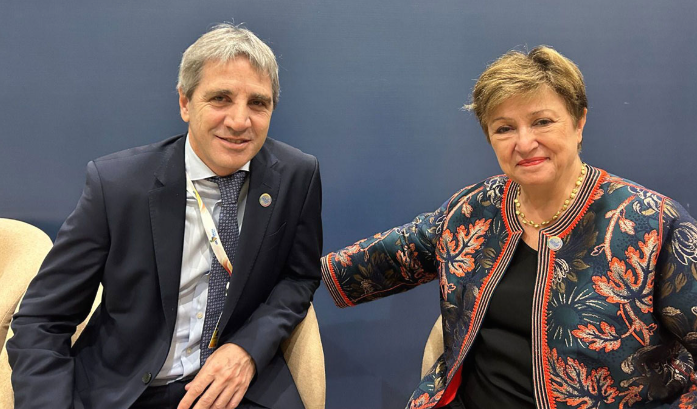 Con elogios a la política económica del gobierno, el FMI destrabó otro desembolso por US$1.000 millones