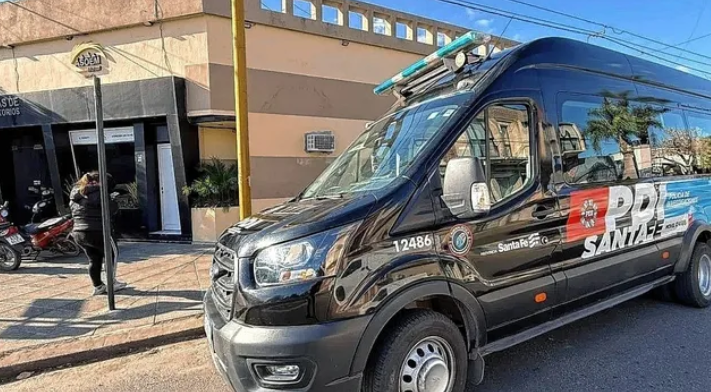 Frenaron el velorio de Eduardo Villanueva para realizar la autopsia y su familia explotó: “Fue un manoseo”