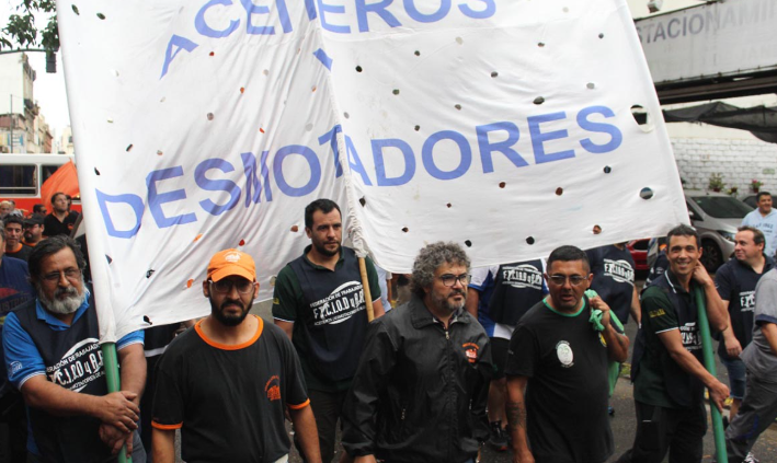 Tras el paro lanzado por Aceiteros por tiempo indeterminado, el gobierno dictó la conciliación obligatoria