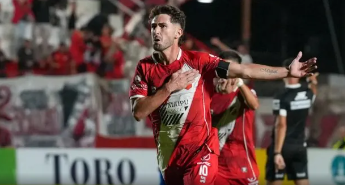 Colón se topó con una condición que frena por ahora las tratativas por Eggel