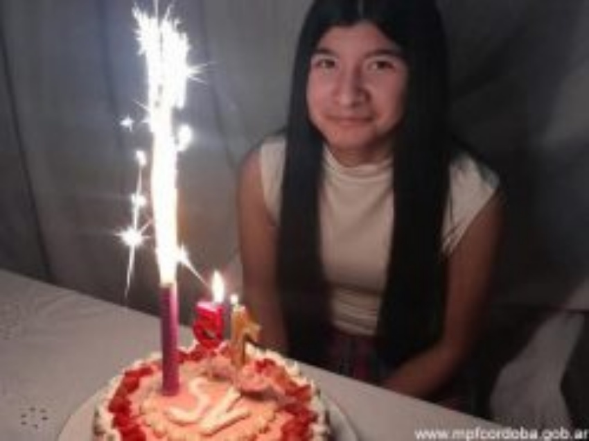 Buscan a una adolescente desaparecida en Colonia Caroya, se activó el Alerta Sofía