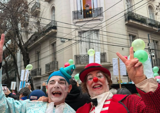 De Morón a San José 1111: una multitud respaldó a Cristina y mostró el “Circo Py”