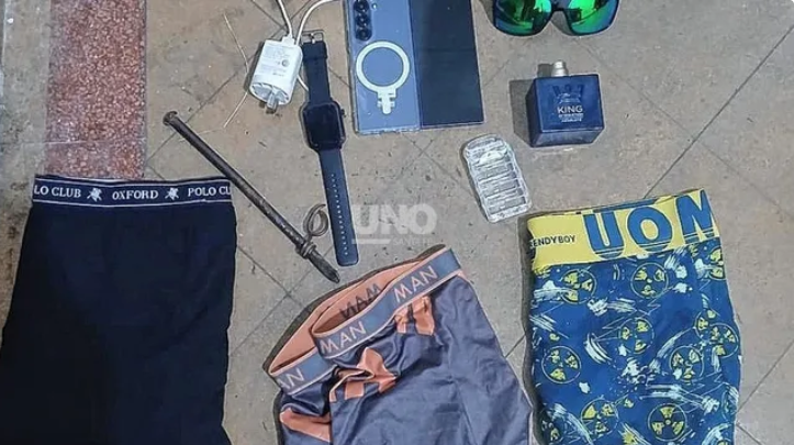 Cayó un ladrón en pleno macrocentro santafesino: la policía lo persiguió, lo aprehendió y recuperó todo lo robado