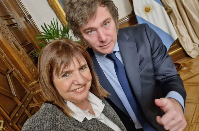 En medio de la marcha del Ni Una Menos, Bullrich y Milei defendieron por redes sociales “la baja de femicidios”