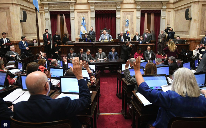 El plan de “meter todo” antes del Mundial le quedó trunco a La Libertad Avanza