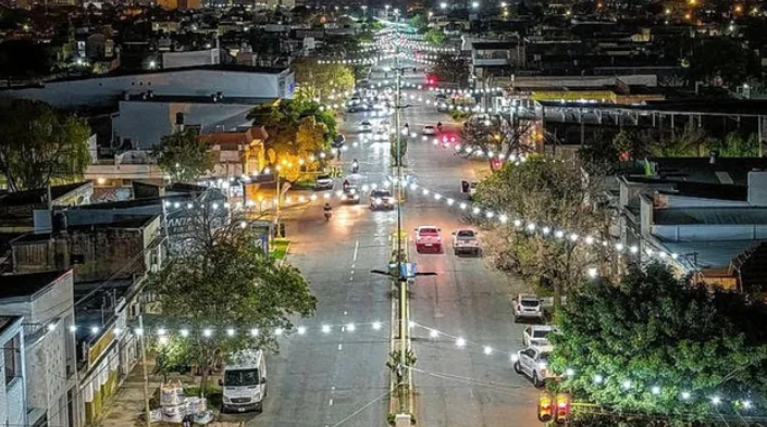 Doce cuadras de Avenida Facundo Zuviría ya cuentan con nueva iluminación LED