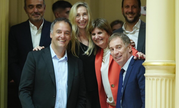 Bullrich le mandó otro gesto a Karina y logró suspender el informe de gestión de Manuel Adorni