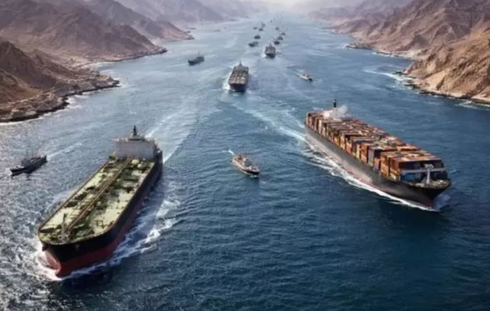 Irán condiciona el paso por Ormuz e impone su propia ruta