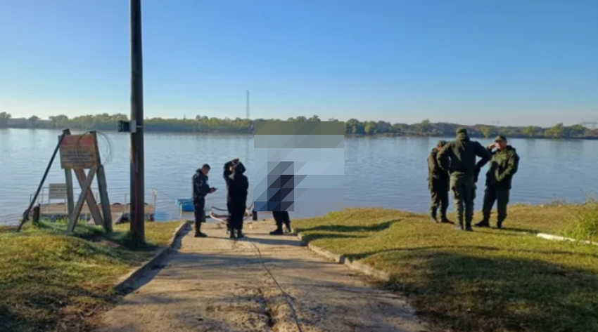 A casi una semana del hundimiento en el Río Colastiné, sigue la búsqueda del pescador desaparecido: su familia pide reforzar el operativo