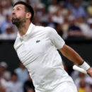 Novak Djokovic le ganó a Tsitsipas y clasificó a la tercera ronda de Wimbledon