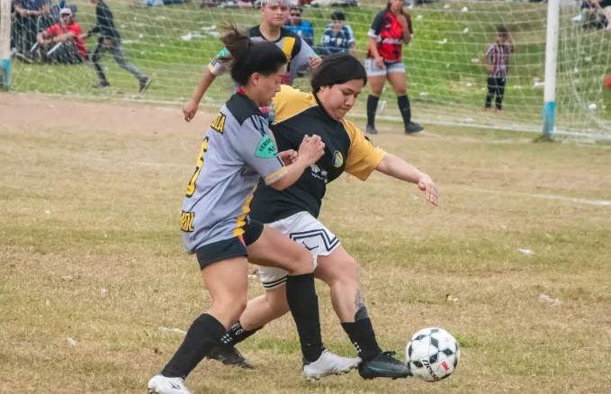 La «Cancha central» de Alto Verde late al ritmo del fútbol femenino