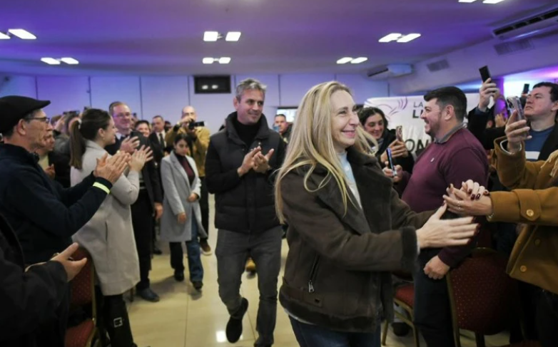 Karina es la dirigente con peor imagen del oficialismo, solo le ganaría a Alberto