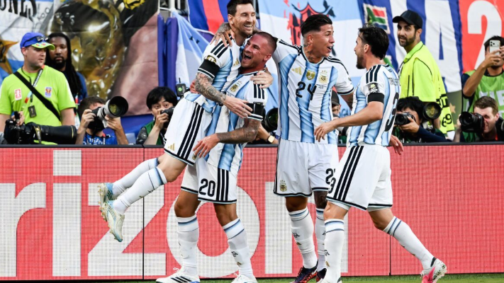 Messi irá por otra historia memorable, ahora en su primera vez ante los ingleses