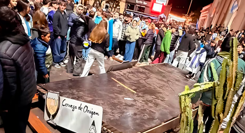 Se desplomó el techo de un bar en Entre Ríos en pleno festejo por el triunfo de la Selección